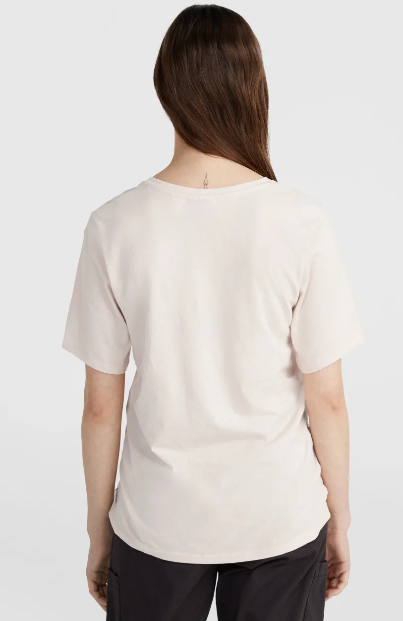 New O’Neill T-shirt Essentials Met V-hals | Peach Whip